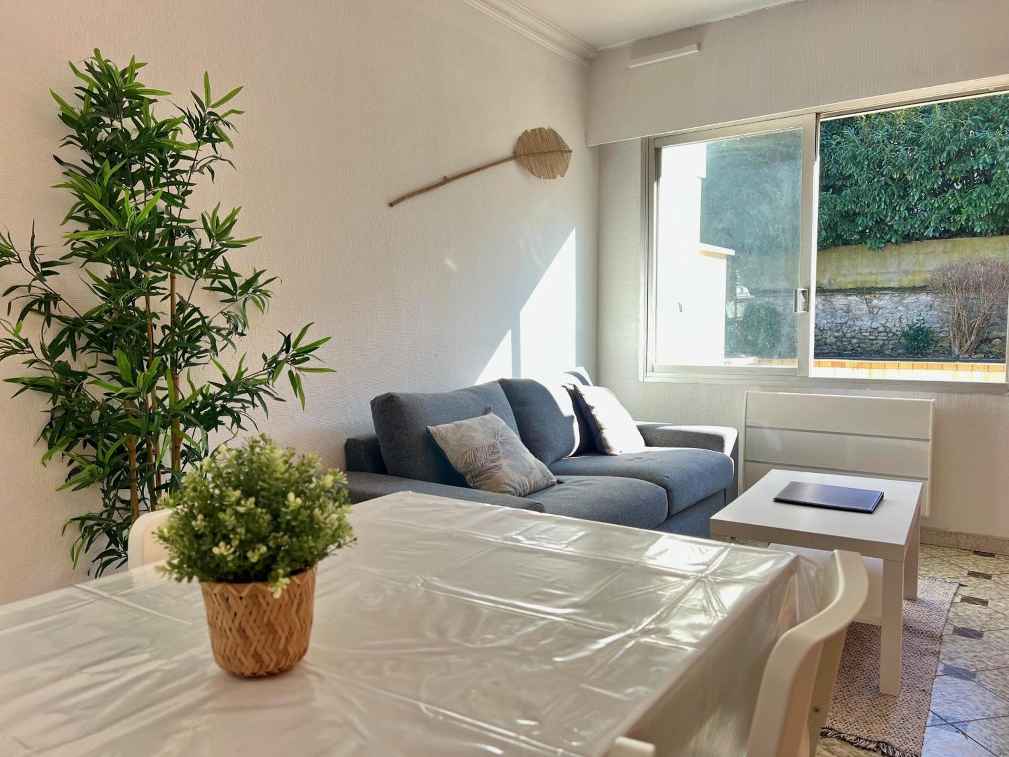 Appart'Hotel Nuiteejour Versailles Saint Cyr L'Ecole 외부 사진